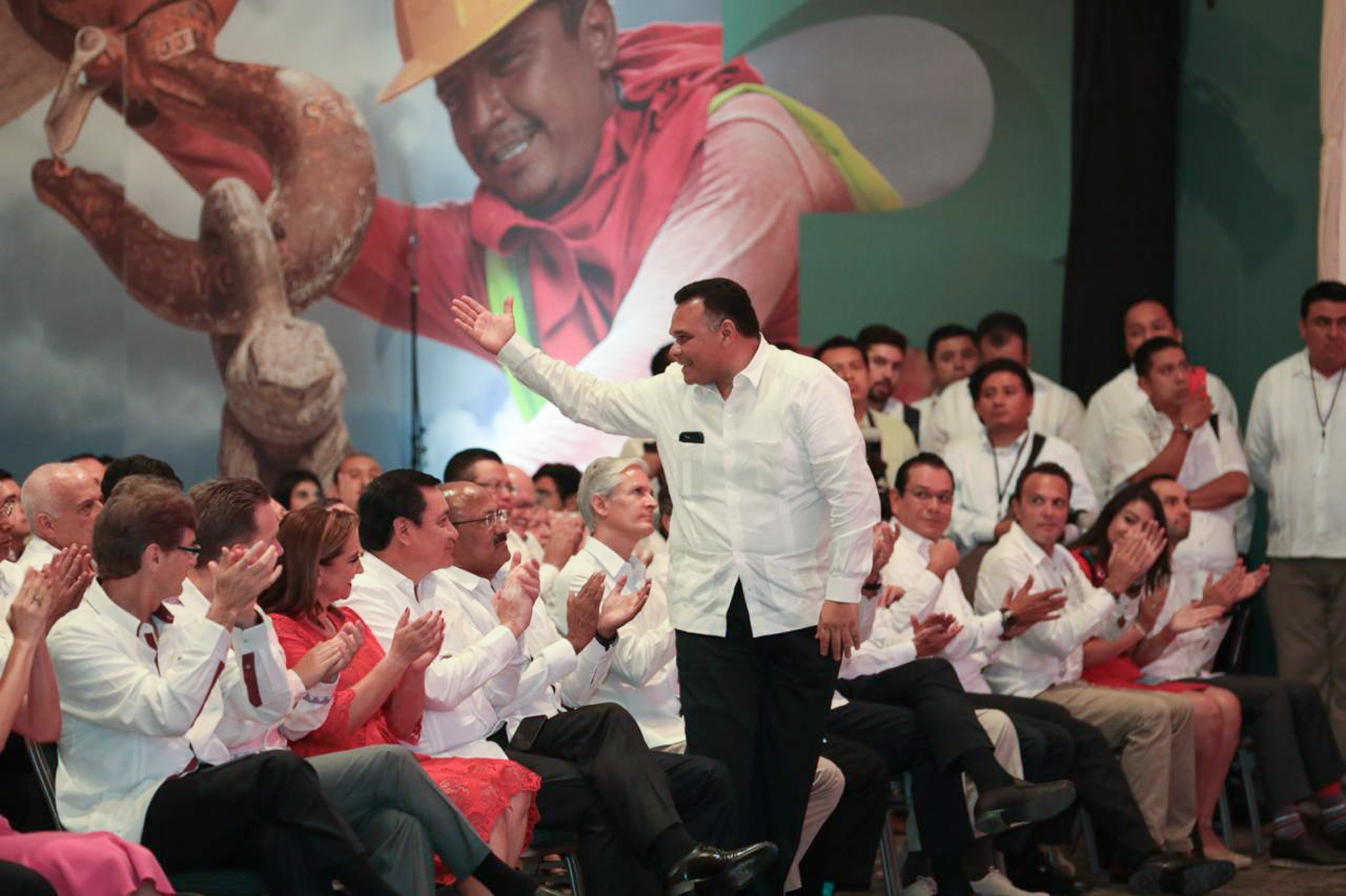 Acude RZB a Informe de Gobierno en Campeche 