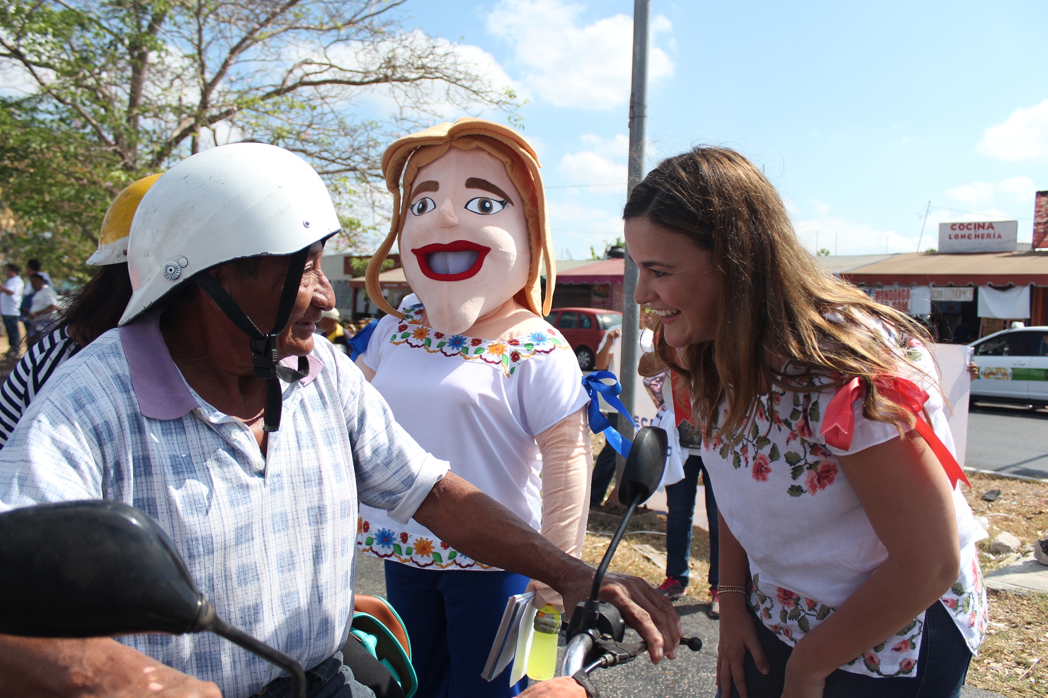 Cerca de los ciudadanos arranca Cecilia Patrón su campaña