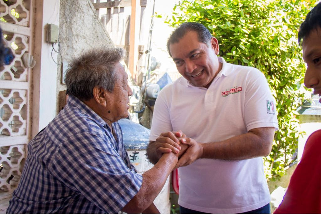 Tendrán adultos mayores mismas oportunidades de empleo: Víctor Caballero.