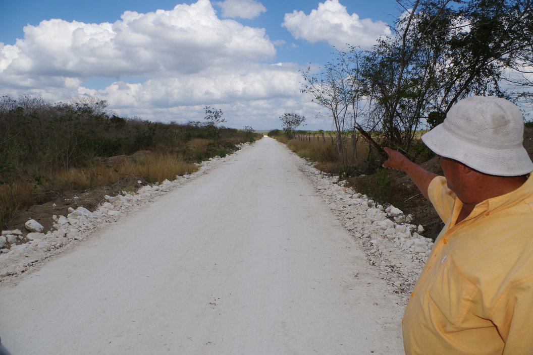 La Conagua entrega trabajos de rehabilitación de 7.1 kilómetros de camino de acceso en comunidades del sur de Yucatán